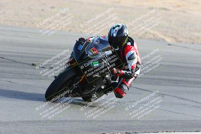 media/Jan-14-2022-Apex Assassins (Fri) [[4609ad47be]]/Trackday 1/Session 5/Turn 10 Inside/